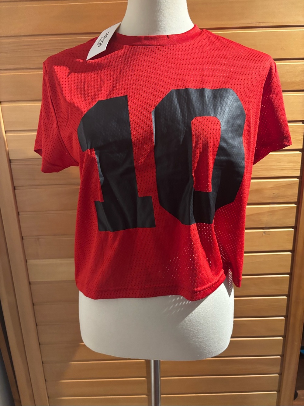 BNWT refuge Red Mesh Crop Tee with Black '10' Front Graphic
